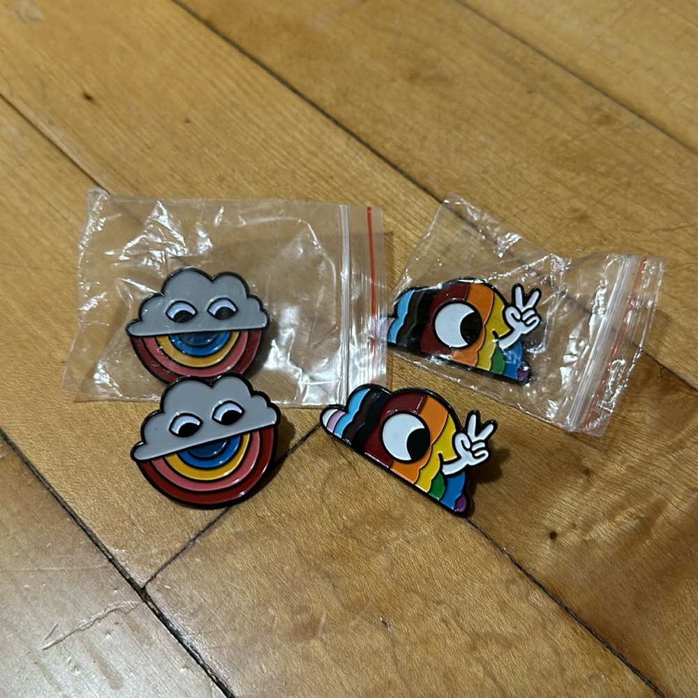 Allbirds Pride Pins 🌈 (set of 4)